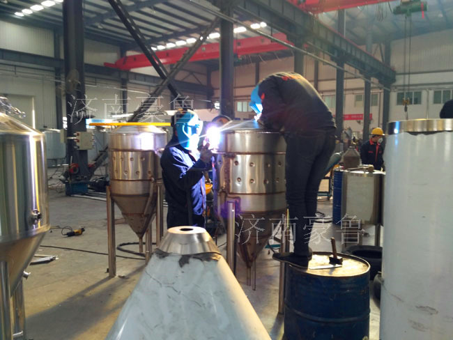 啤酒設(shè)備每一個細節(jié)我們都在打磨