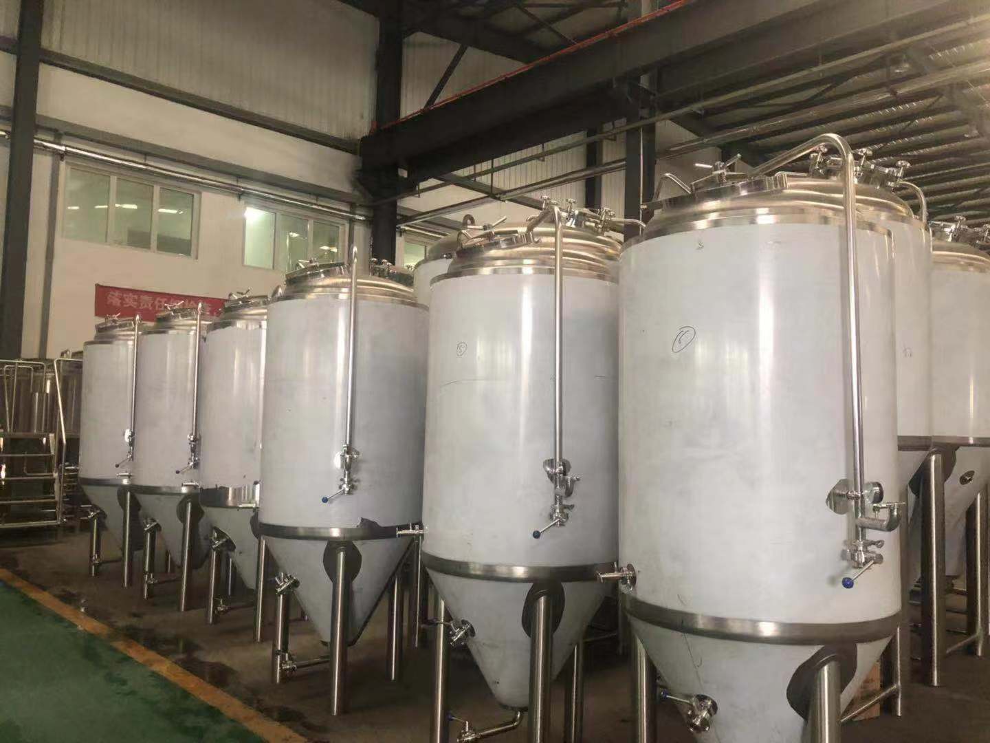 精釀啤酒發酵罐--山東豪魯 精釀啤酒發酵罐--山東豪魯